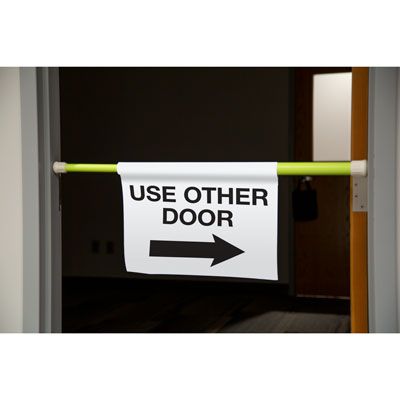 Use Other Door Hanging Doorway Barricade Sign Kit (Right Arrow)