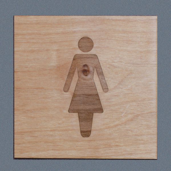 Plaques en bois gravée avec pictogramme