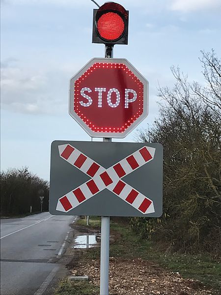 Panneaux signalisation renforcée STOP à LED