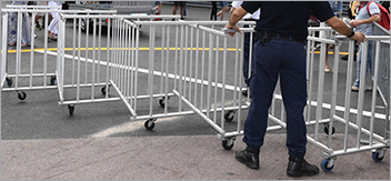 Comment choisir une barrière de sécurité pour chantier ?