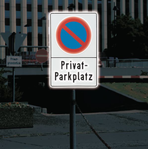 Parkverbotschild, retroreflektierend