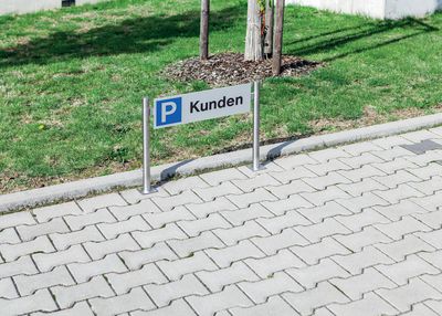 Parken für Kunden Schilder