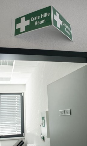 Praxiserprobtes Erste Hilfe Schild: Winkelschild Ersthilferaum