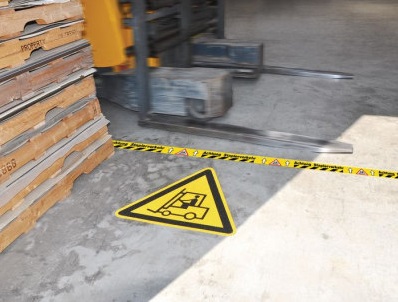 Warnzeichen zur Bodenmarkierung “Warnung vor Flurförderzeugen”