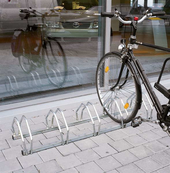 Fahrradständer aus Stahl für fünf Fahrräder