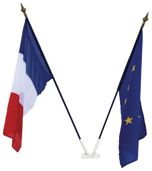 Drapeaux français et européen avec porte-drapeau pour écoles