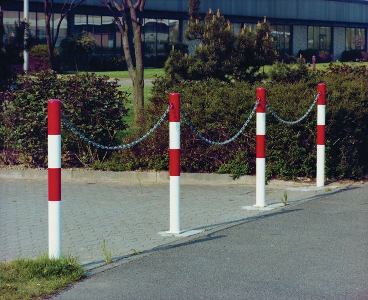 Minder Removable Barrier Posts
