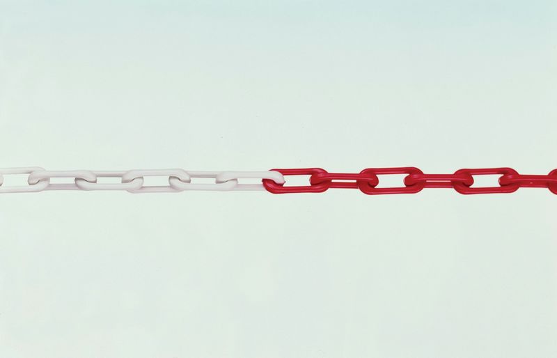 Medium Duty Nylon Single Chain Red/White 50 m x 6 mm