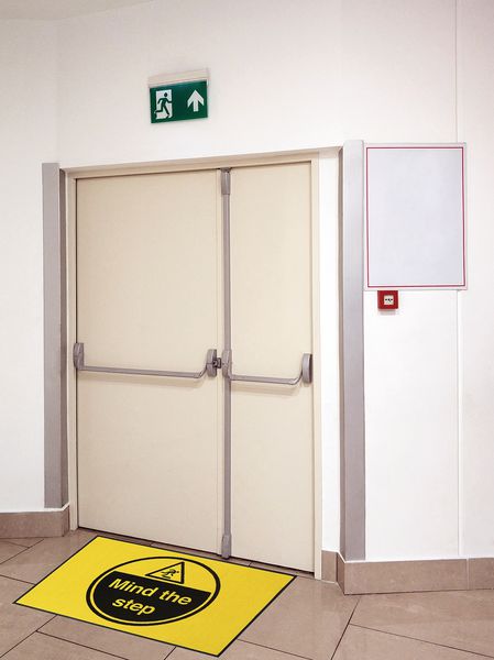 Mind The Step Highly Visible Mats